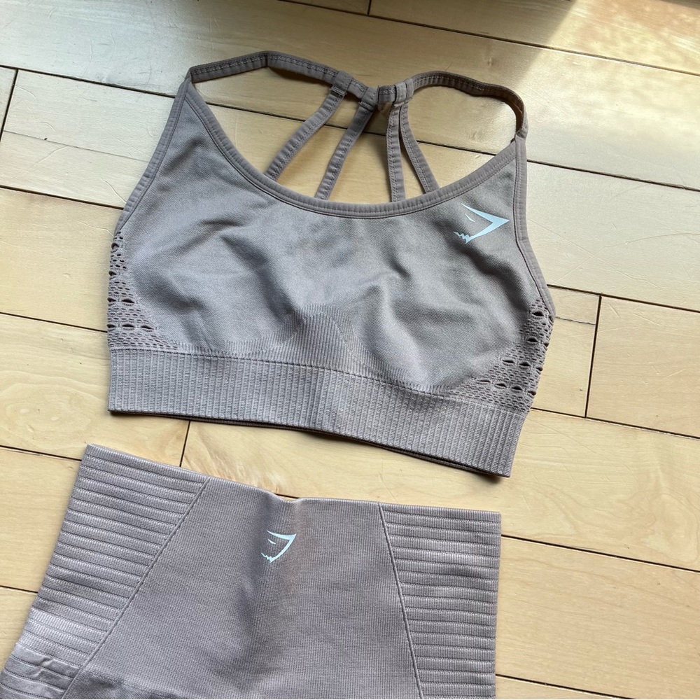 Gymshark Sports Bra & Leggings Set Size S - Picture 8 of 12